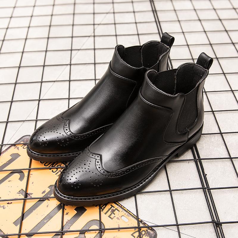 Men’s Brogues Motorcycle Boots Retro Street Style Dress Chelsea Boots Tuxedo Wedding Men Ankle Boots Plus Size