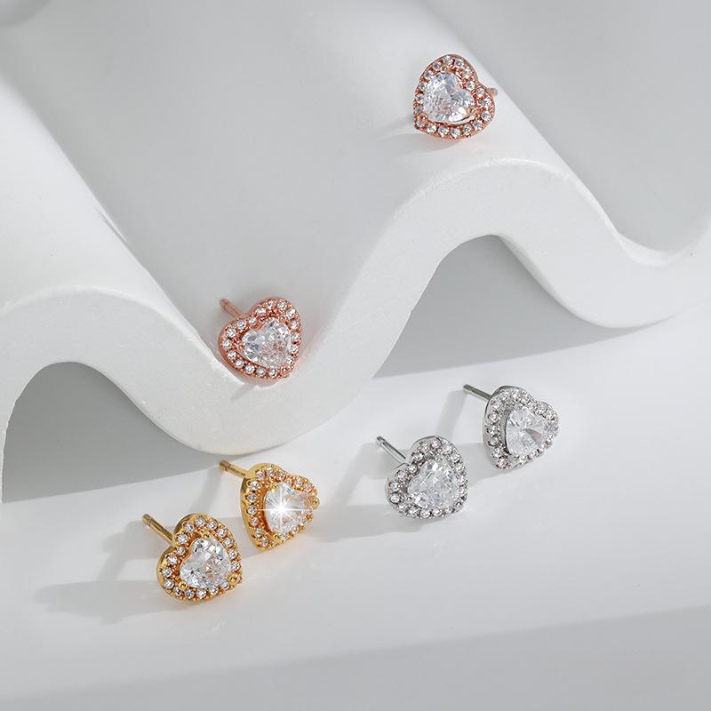 Simple Little Princess Heartbeats Heartbeats Small Fresh Sweet Love Earrings