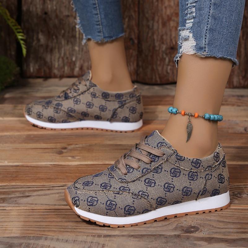 Women's Autumn and Winter New Large Size Women's Casual Sports Shoes Flower Solid Color Single Shoes