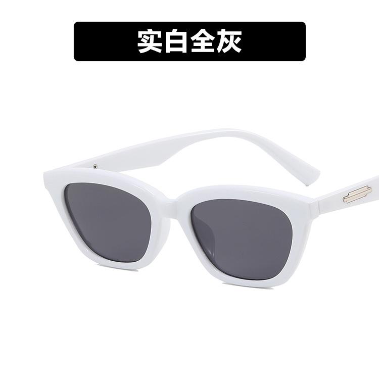 

У Ван Цзяэра такие же солнцезащитные очки, солнцезащитный крем Bar Dancing Cat Eye, защита от ультрафиолета и усовершенствованные солнцезащитные очки. metal hinge