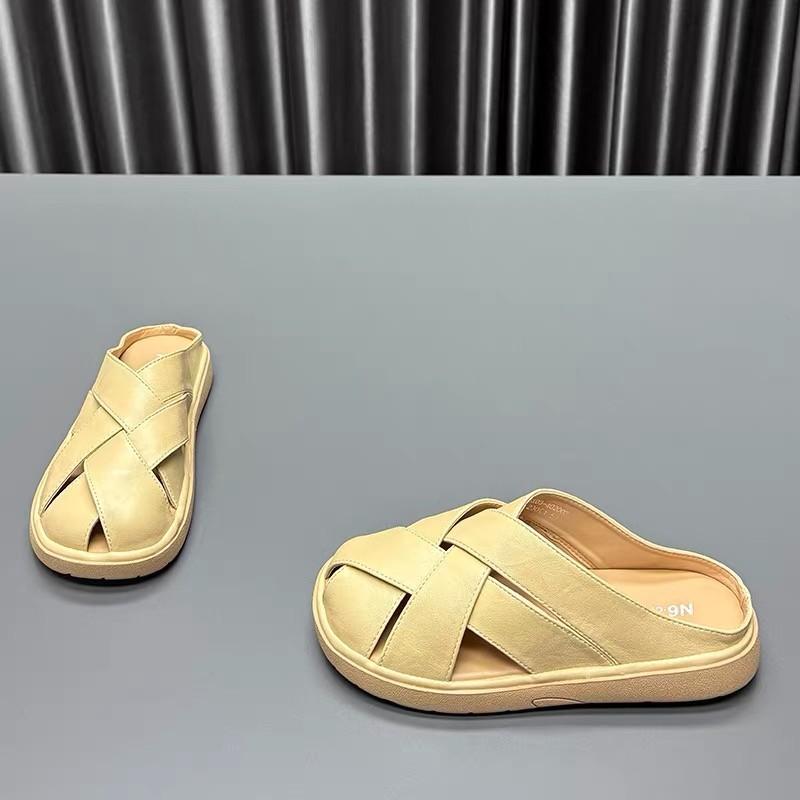 Woven French bag head slippers women's 2025 summer new flat bottom hollow fashion high sense with skirt cool slippers