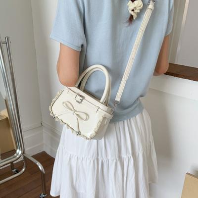 Lace Edge Portable Small Square Bag Women's New Trendy Fashion Simple Versatile Shoulder Bag Commuter Messenger Bag