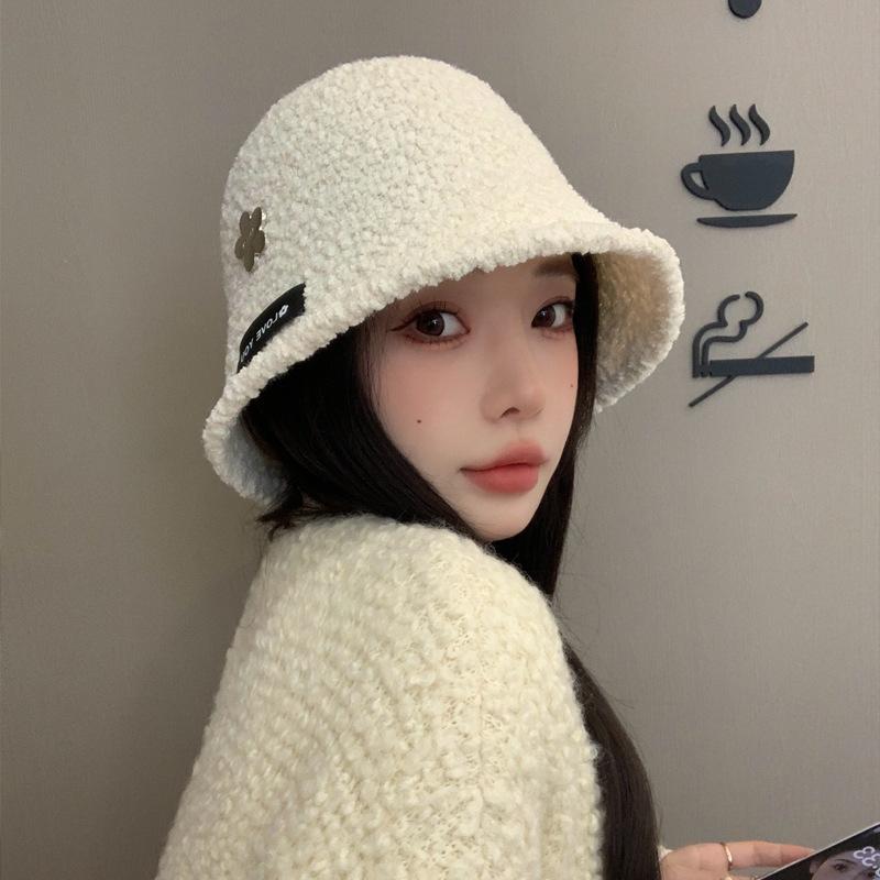 Korean New Autumn and Winter Hat for Women Metal Label Imitation Lamb Wool Fisherman Hat for Winter Warm Face-showing Small Basin Hat