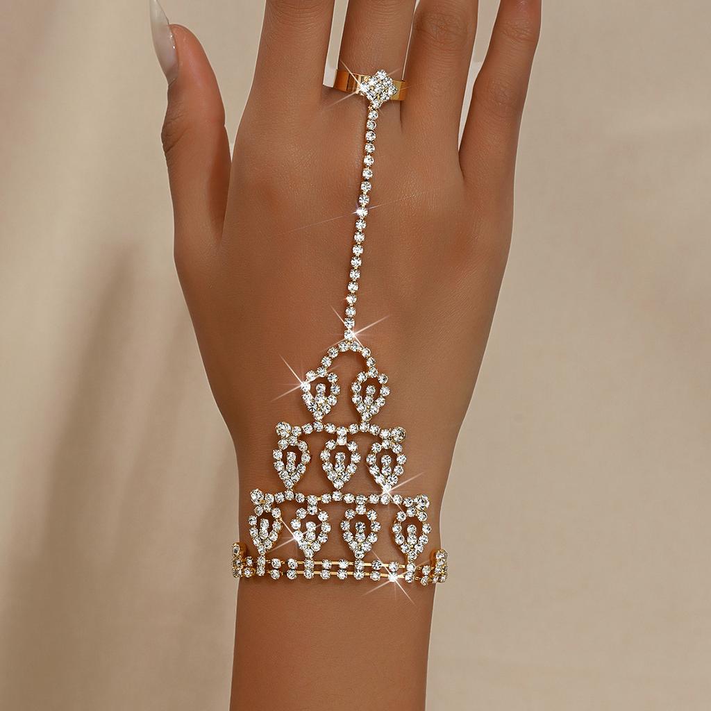 Fashion Diamond-Encrusted Bracelet, Ring Integrated Chain, Latin Dance Hand Back Chain, Fashion Trendy Women'S Mixed And Matched Bracelet.