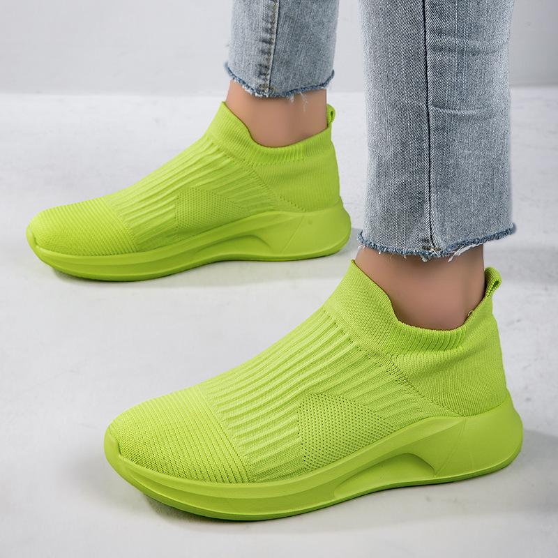 Fashion Pink Socks Shoes for Women Breathable Knit Sneakers Slip On Lightweight Mesh Flat Shoes Spring Summer Fashion Walking Women Shoe