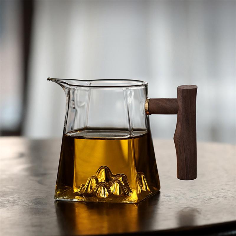 Square Bottom Snow Mountain Heat-Resistant Glass Fair Cup Tea Pitcher with Wooden Handle Chahai Kung Fu Tea Divider Tea Set Acce