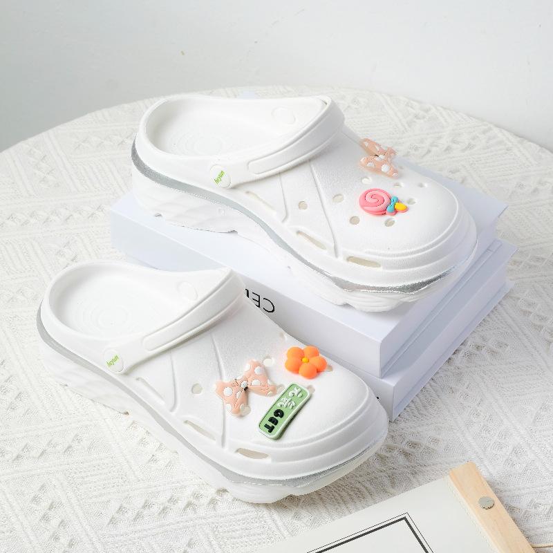 Damen-Clogs mit dicker Sohle zur Größensteigerung mit DIY-Blumen-Schleifen-Accessoires, Rutschfeste verschleißfeste leichte Gartenschuhe, Damenschuhe