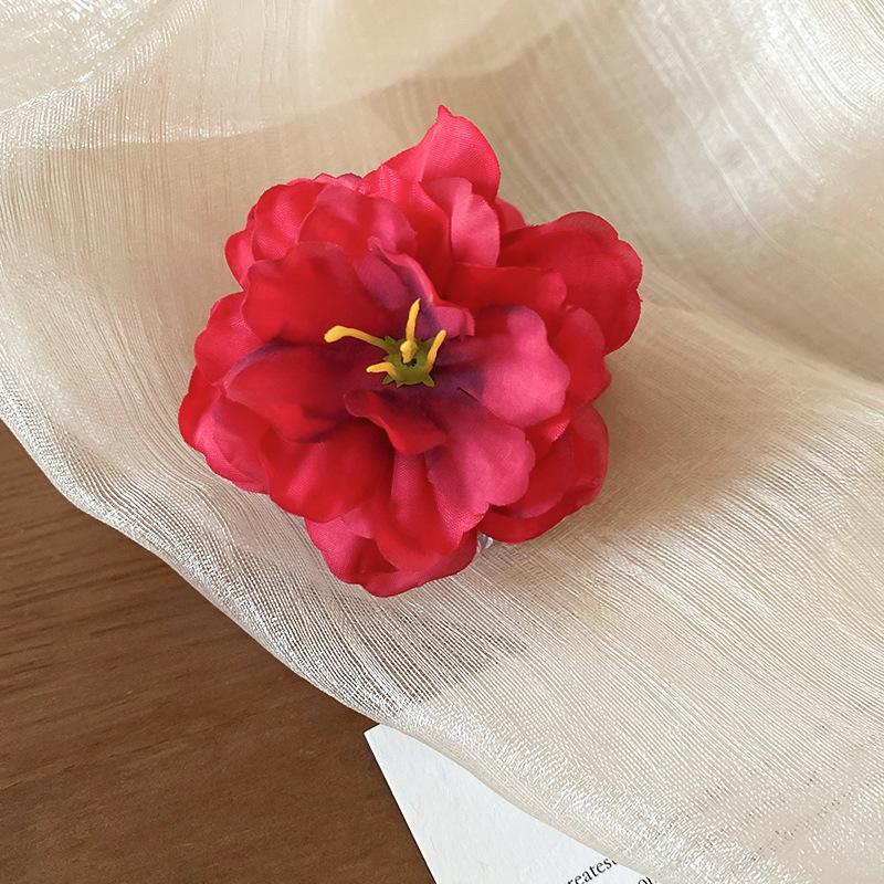 

New Sweet Simulated Flower Hair Clips Women Korean Gentle Temperament Shark Clip Girl Hair Accessories