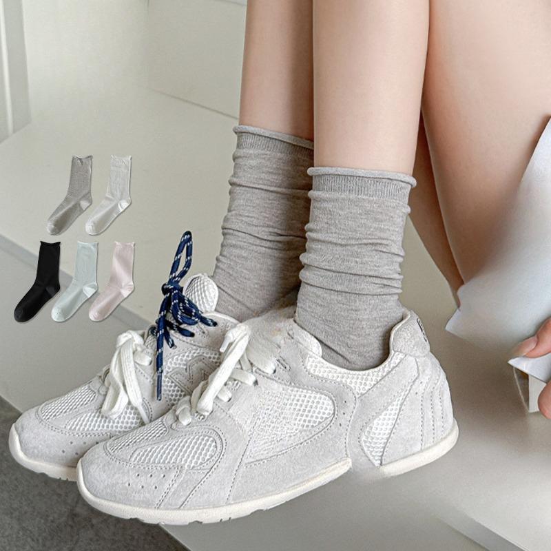 

Female Spring and Summer Style Curled Edge Boneless Month Son In The Tube Stack Socks 1 pair білий