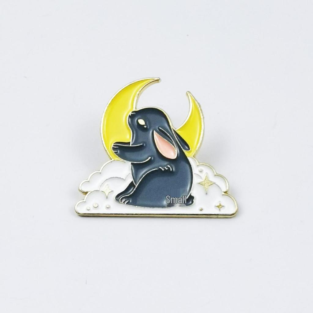 Creative Yin Yang Animal Brooch - Fox & Rabbit Cartoon Badge with Alloy Drip Oil Ornaments