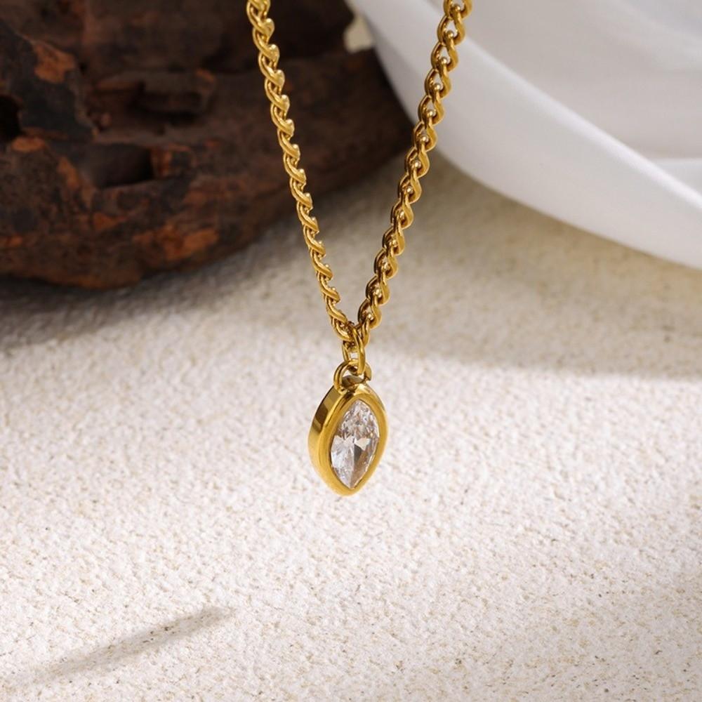 Jewelry Oval Pendant Necklace Stainless Steel Clavicle Chain Fashion Cubic Zirconia Necklace  Women