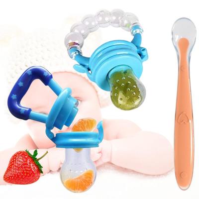Baby Fütter- & Spiel-Kombi – Rasselspielzeug, Fruchtnuckel & Silikonlöffel (3er-Pack)