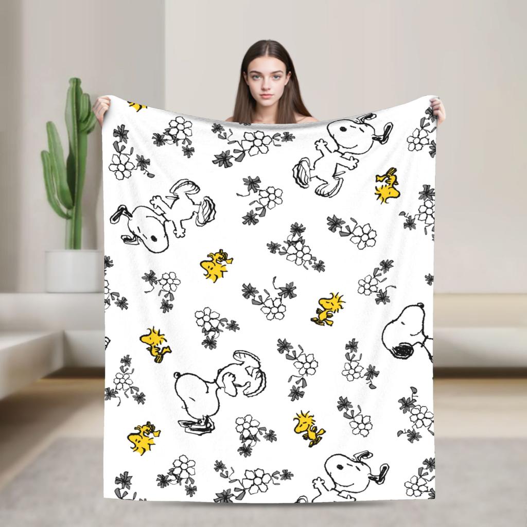 Snoopys Woodstock Flower Pattern Knitted Blanket Fleece Super Warm Throw Blankets for Bedroom Sofa Bed Rug