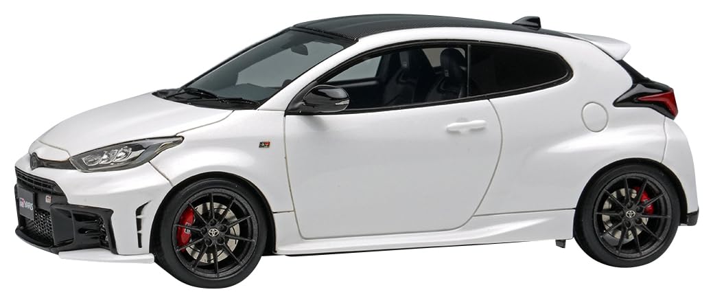 

Makeup EIDOLON 1/43 Scale Toyota GR Yaris RZ High Performance 2024 Platinum White Pearl Mica Finish (Finished Model) EM762B