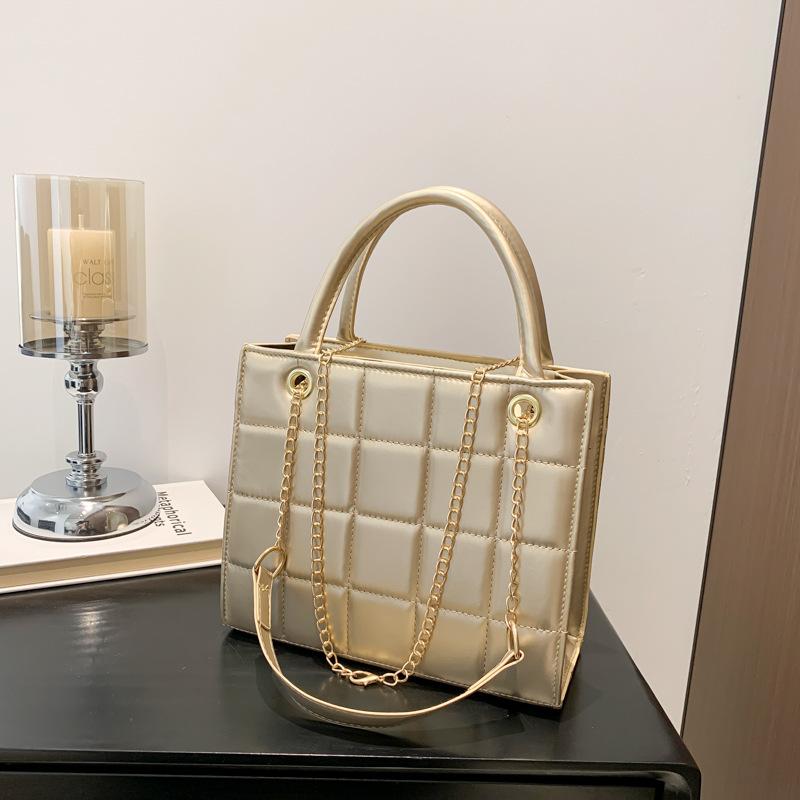 New Style  Simple  Personalized  Retro Casual Texture  Spring Slanted Strap Chain Small Square Bag for Women