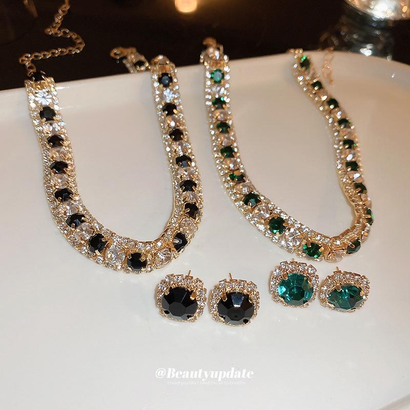Geometric Rhinestone Necklace & Earring Set - Retro Court Style Choker for Women