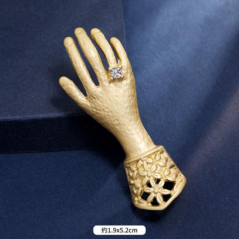 

Корейская нишевая личностная кремовая золотая ретро брошь женская личность темперамент универсальная модная булавка-корсет аксессуары для пальто