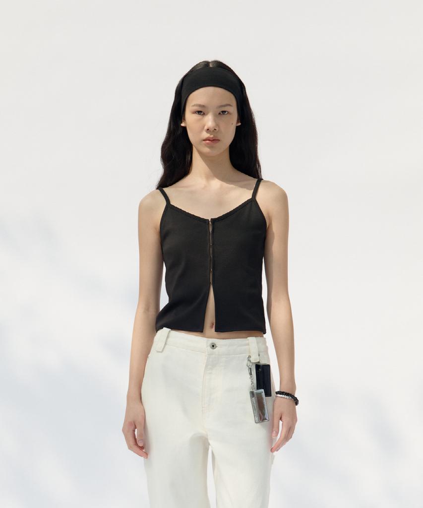 Kueoumeon Split Sleeveless (Black)