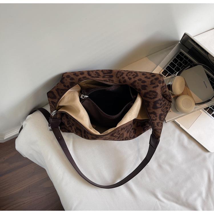 2025 Autumn/Winter Retro Leopard Print Large Capacity Underarm Tote Bag for Women