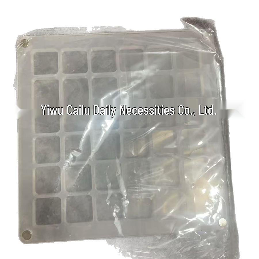 Xiaohongshu Bestseller: High-Transparency Seashell Display & Nail Art Rhinestone Storage Box with Magnetic Closure.