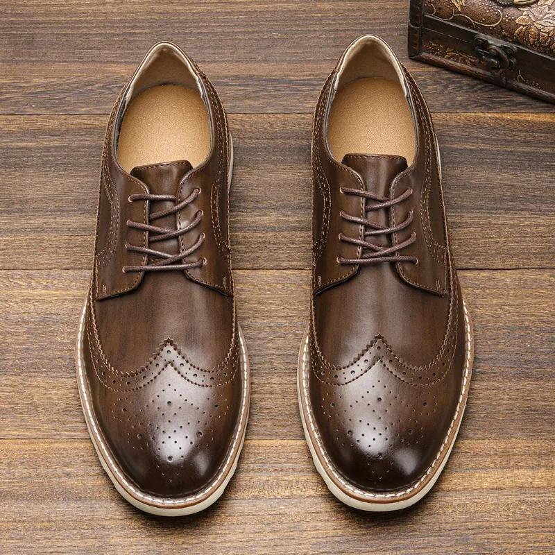 Fashion Handcrafted Oxford Men's Shoes Luxury Men Brogue Shoes Classic Business Formal Shoes for Men Retro Breathable Leather Oxfords