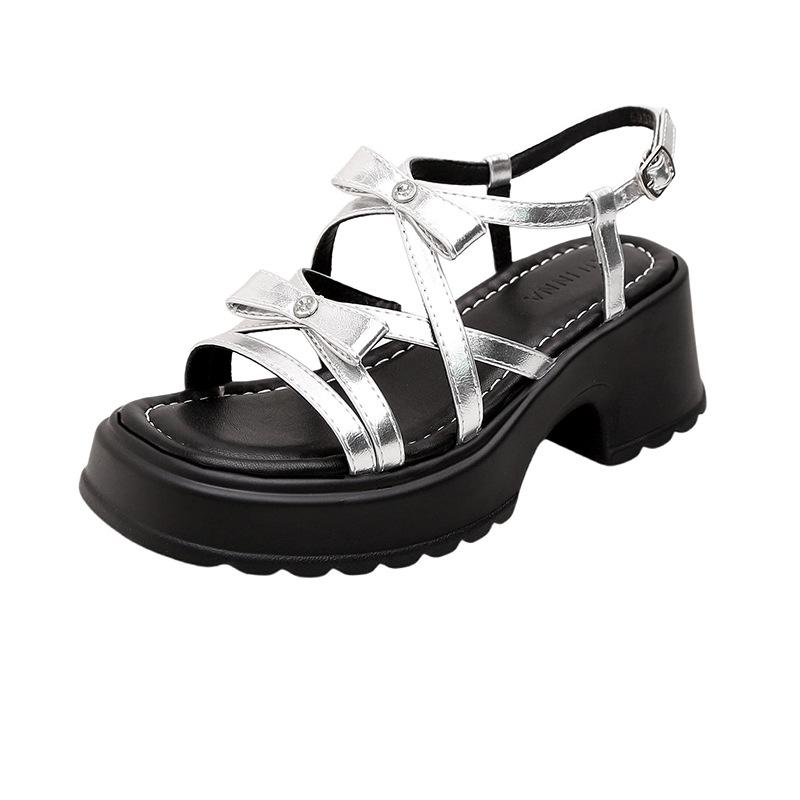 

Маленький размер увеличение роста см~ серебристые сандалии на платформе женские носят универсальные с открытым носком с бантами летом для увеличения роста на мягкой подошве Рим 33