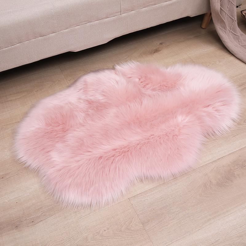 Cloud-Shaped Long Pile Rug for Bedroom or Living Room - Cute, Luxurious, and Machine Washable