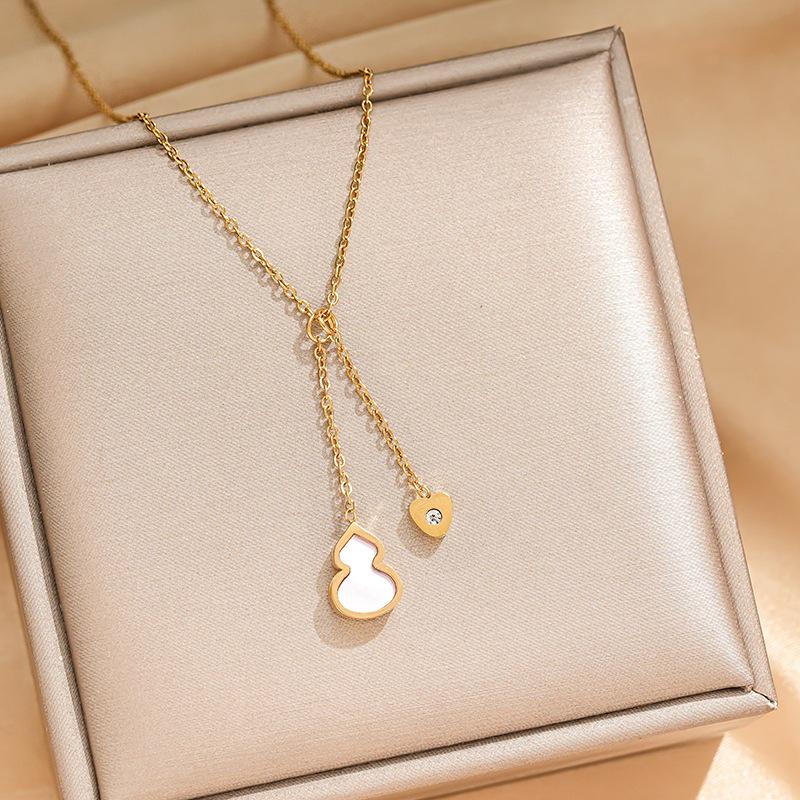 Japanese & Korean Minimalist Gourd Pendant Necklace - High-End, Trendy Women's Collarbone Chain Jewelry
