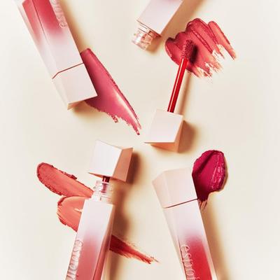 Couture Lip Tint Blur Velvet – langanhaltender, wischfester und fixierender Lippenstift (8 Optionen)