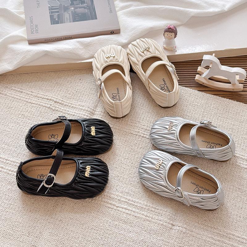 Spring 2026 Girls' Princess Flats: Soft Leather Buckle Shoes - Fashionable & Casual