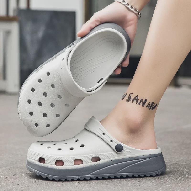 Męskie transgraniczne antypoślizgowe sandały z zakrytymi palcami z grubą miękką podeszwą na lato do użytku na zewnątrz i na plaży.