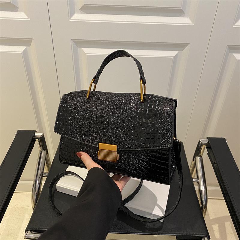 

Модная высококачественная текстура, темпераментная, универсальная, атмосферная женская сумка, весенняя новая модная наплечная сумка-мессенджер чёрный