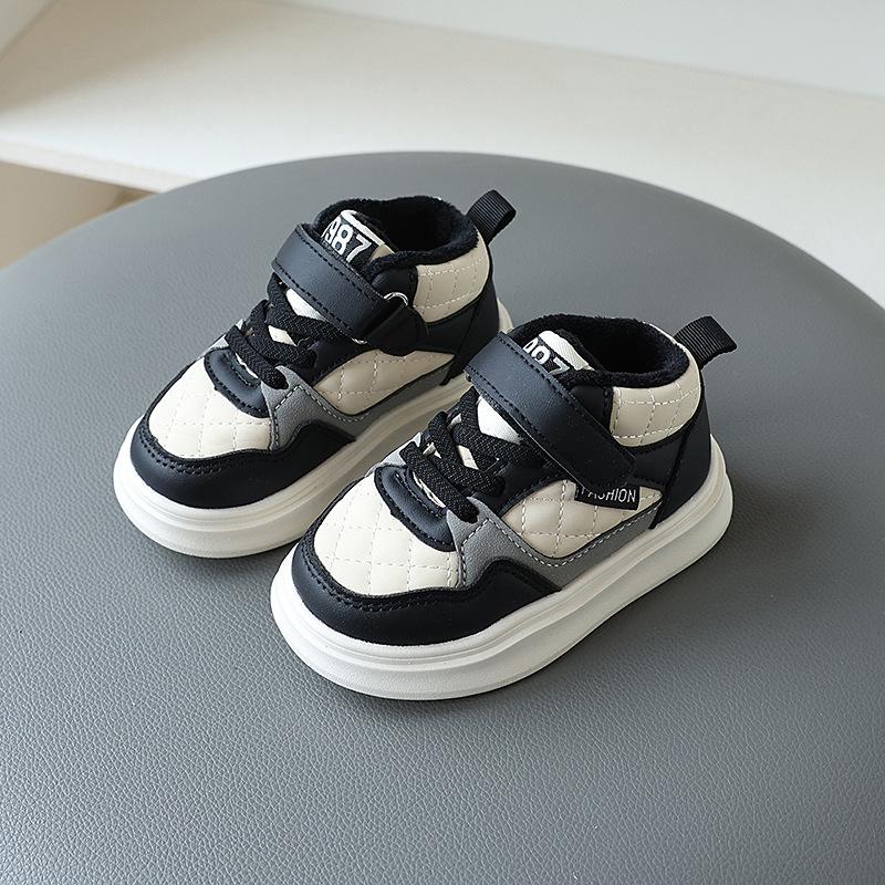 New autumn and winter children's shoes, children's sports shoes with fleece lining, girls' casual sneakers, boys' shoes, kids' loafers
