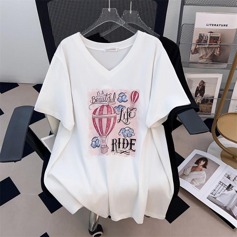 

Plus Size Mid-Length V-Neck Loose Slimming T-Shirt for Women - Short Sleeves, Belly-Covering, Sizes 200/300/350 jin, Style 656. 3XL