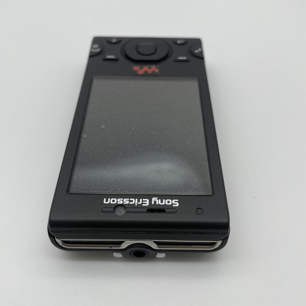 Repasovaný originální mobilní telefon Sony Ericsson W995 GMS 3G s 1 SIM