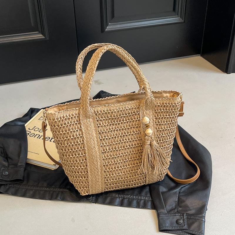 Large Capacity Grass Woven Handbags Women's Summer Beach Vacation Single Shoulder Crossbody Bag Chic Peach Wood Tassel Totes