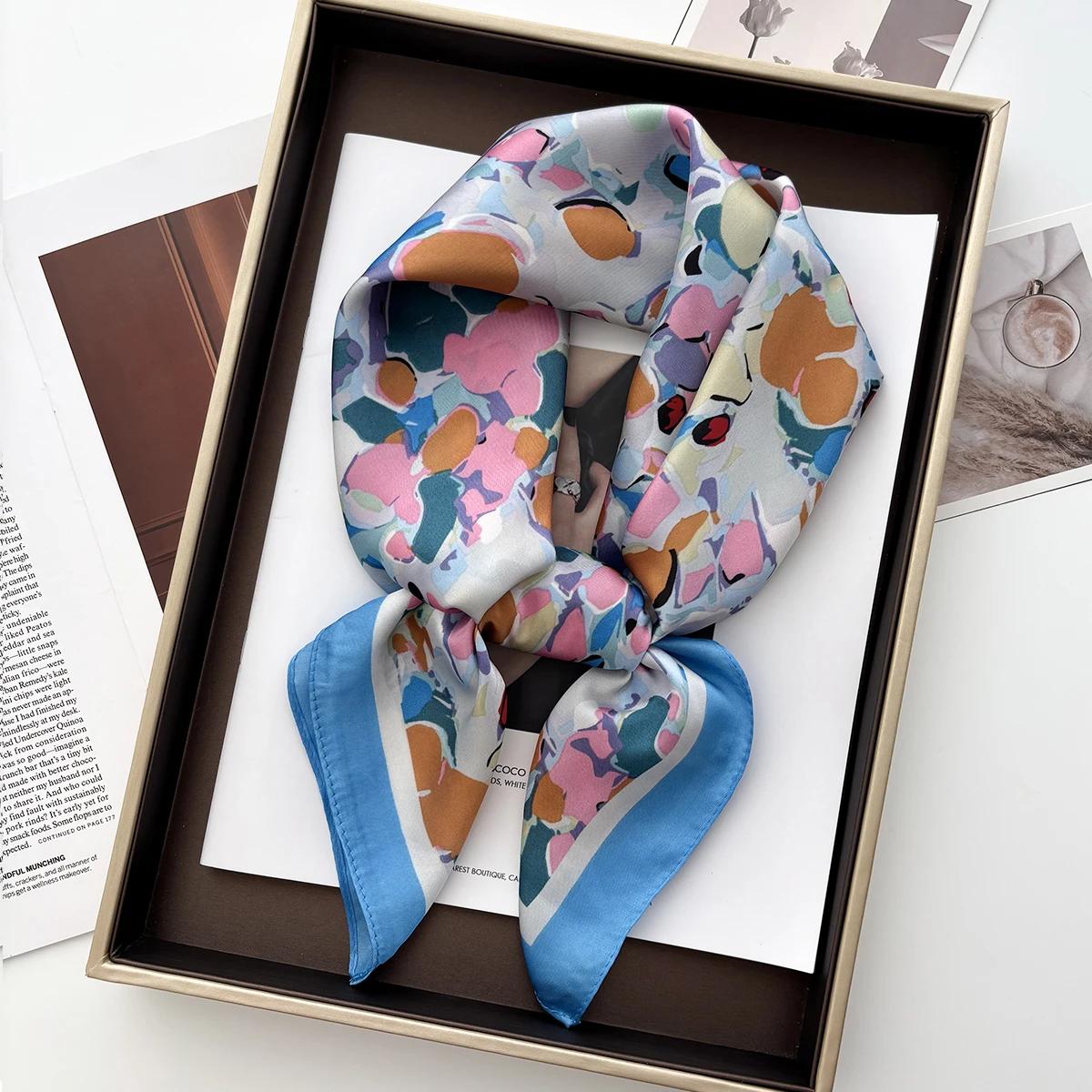 Luxury Women Soft Satin Hair Scarves Fashion Print Square Headscarf 70cm Professional Designer Scarf Headband for daily use 70X70CM