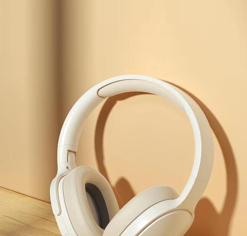 High-Quality Over-Ear Wireless Bluetooth Headphones with Type-C Charging, Model 2961, Full Ear Cup Design