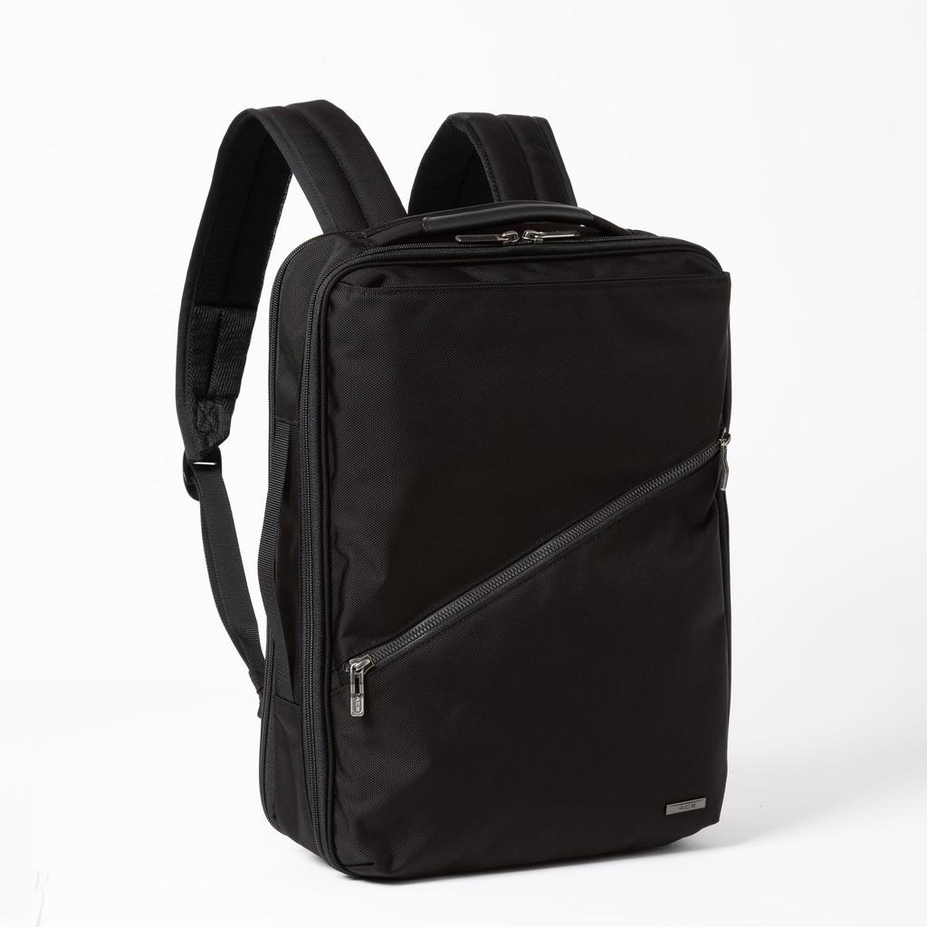 Ace Vitara CB Business Rugzak, geschikt voor een 13,3-inch laptop en gemaakt van duurzaam Cordura nylon. Het is geschikt voor A4-documenten, heeft een inhoud van 15 liter en is