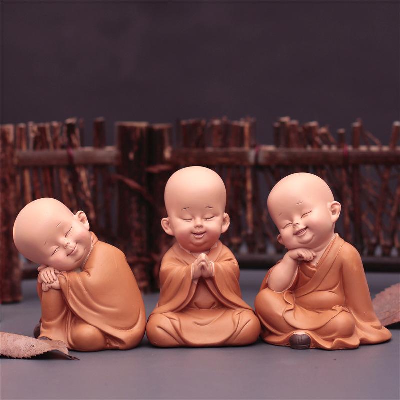 1PC Cute Small Monk Figurines Buddha Resin Crafts Desk Miniatures Ornaments Accessories Home Decor Car Decoration