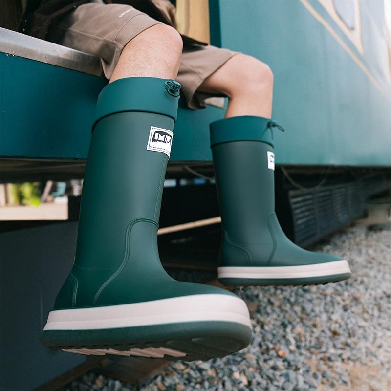Fashion couple rain shoes men and women outdoor waterproof and non-slip rubber shoes high tube fishing water shoes soft sole car wash work rain boots