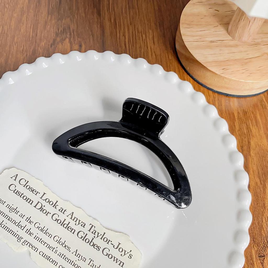 Korean Style Transparent Arc Semi-Circular Hair Clip for Women's Updo - High-End Hollow Shark Clip