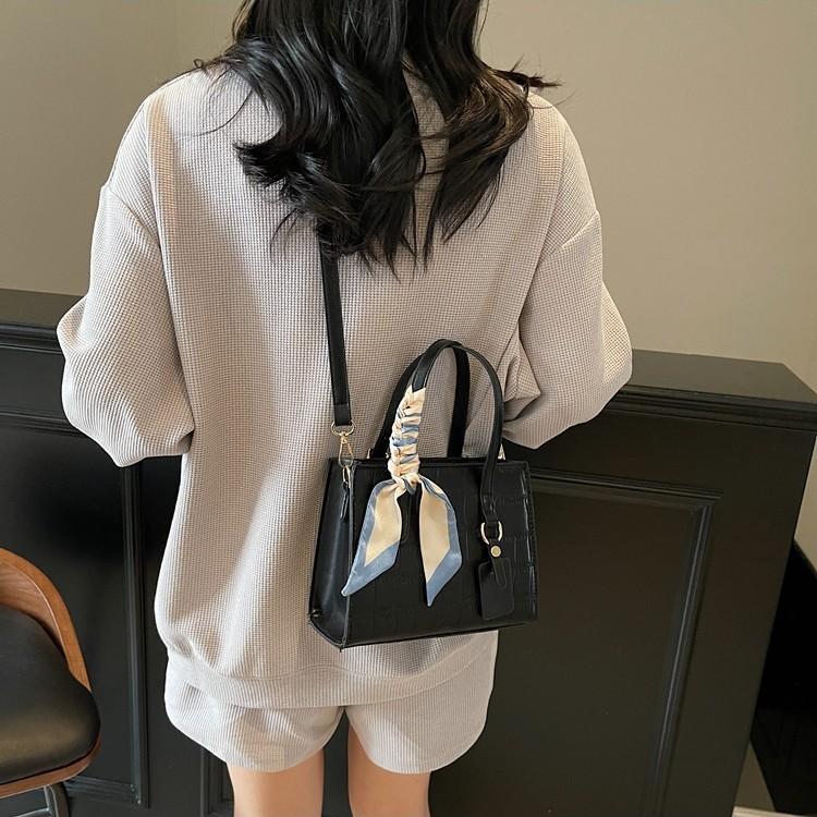 Handbag Female Office Worker Commuting Large Capacity Texture Versatile Fashion Shoulder Messenger Bag Niche Women Bag