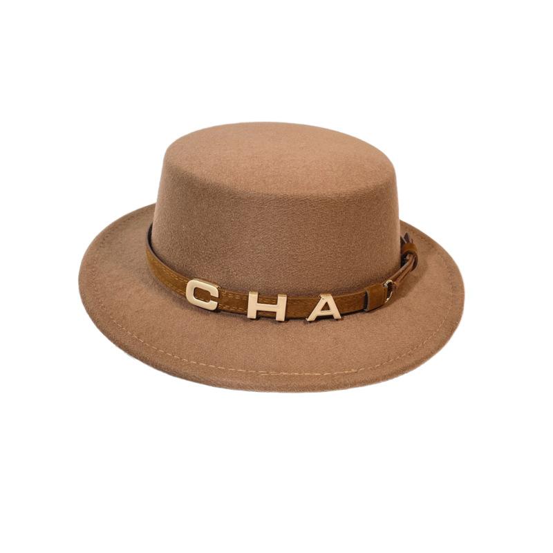 Autumn and Winter New Flat Top Hat Women's British Retro Versatile Face Small Temperament Top Hat Men's Fashion Casual Hat Batch