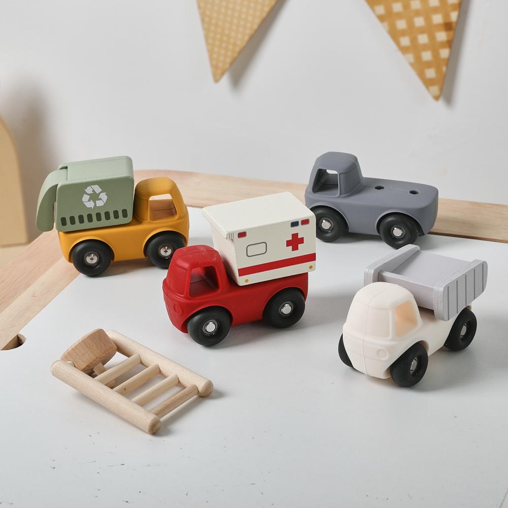 Baby BPA Free Silicone Montessori Toys Food Grade Cartoon Engineering Car Soothing Teether Toys for Newborn Teething Nursing Toy