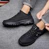 Herren Grobmaschige Wanderschuhe, Trekking- und Wanderschuhe für mittlere und ältere Menschen.