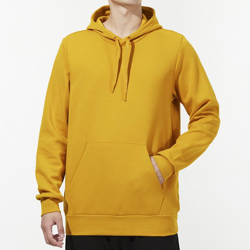 adidas Sportovní mikina s kapucí s maskáčovým potiskem loga Pánské topy Zlatá H39274