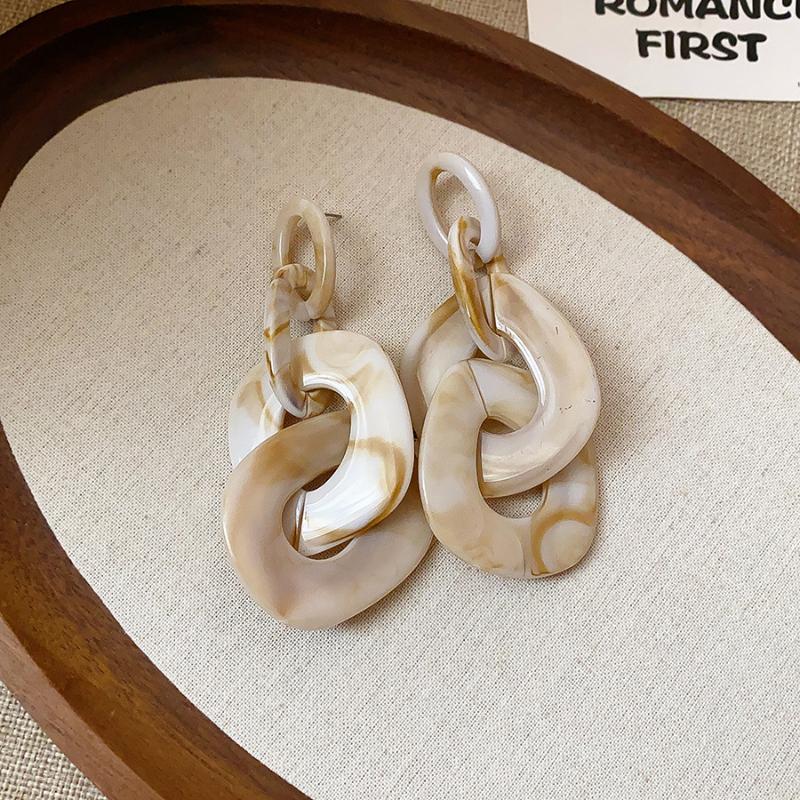 Exaggerated Acrylic Irregular Chain Pendant Earrings For Women Personality Red Large Circle Spliced Earrings