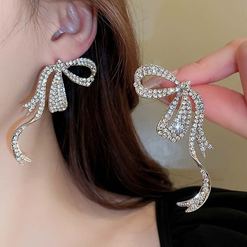 Full Rhinestone Bowknot Pendant Earrings for Women Exaggerated Elegant Ribbon Bow Long Tassel Earrings Wedding Jewelry
