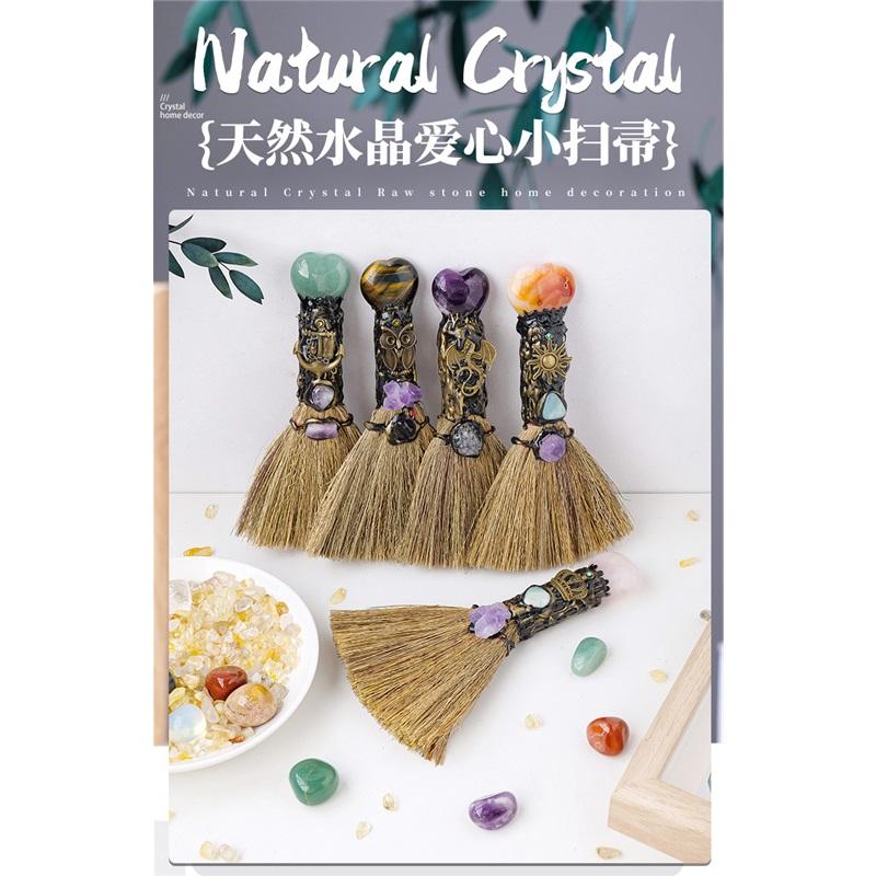 Natürlicher Kristallherzbesen, Magischer Besenstil, Geschenk für Hexe Heimdekoration